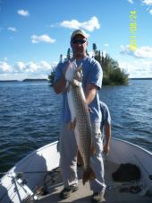 best pike fishing in manitoba